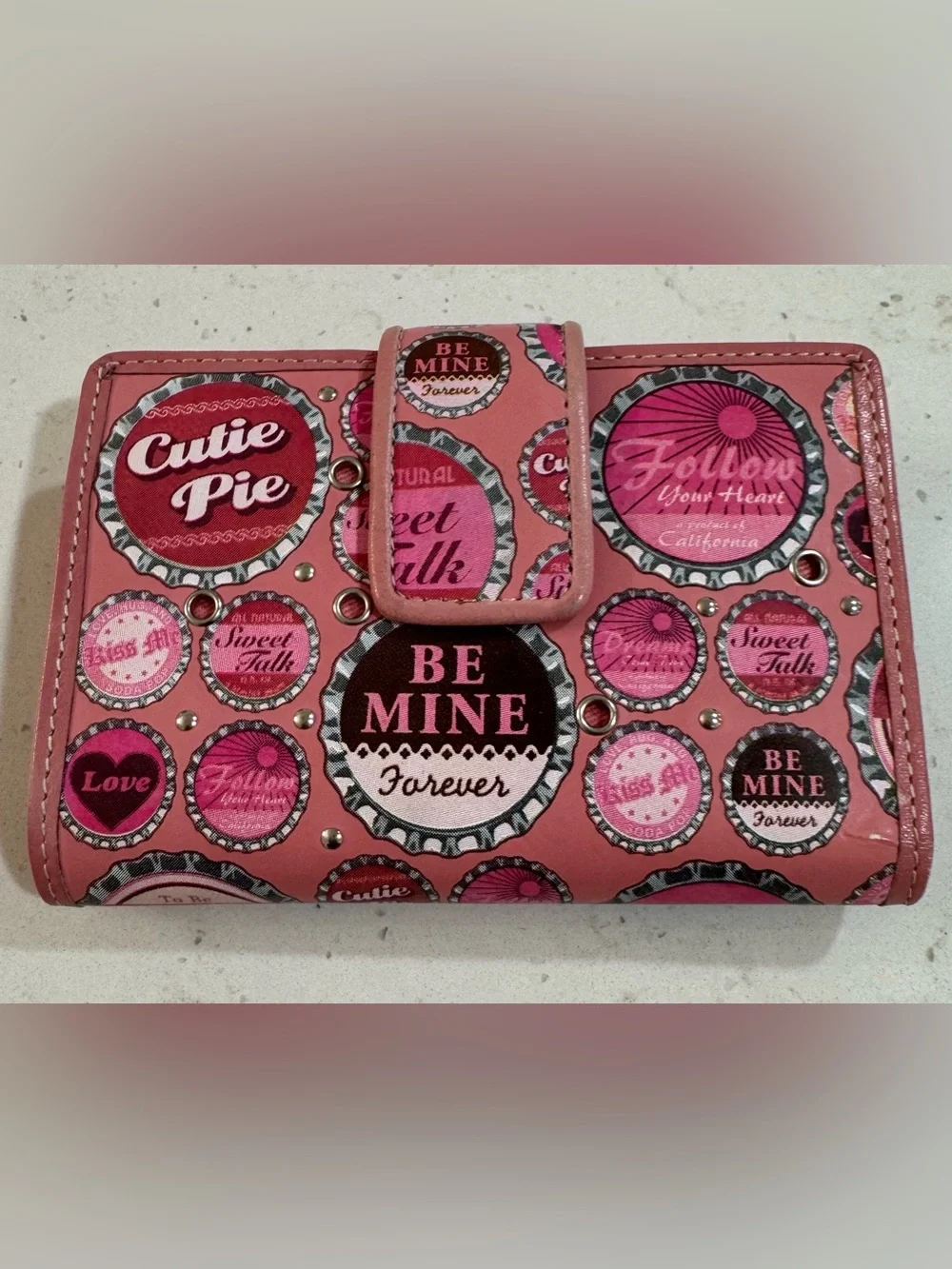 Fossil “Be Mine Forever” Wallet Design - Picture 1 of 9